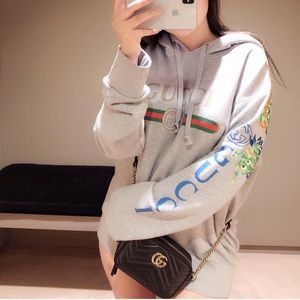 Gucci Accessories - Gucci GG Marmont Mini Matelassé Shoulder Bag Gucci Accessories - Gucci GG Marmont Mini Matelassé Shoulder Bag